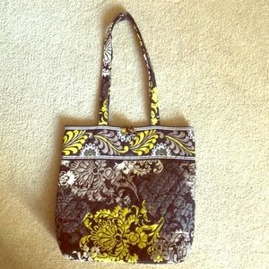 Vera Bradley tote bag with toggle closure